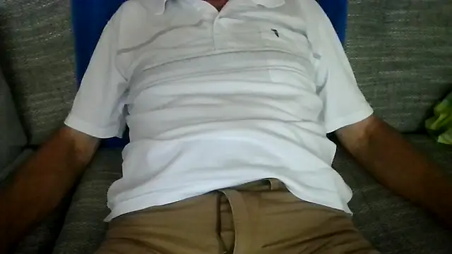 Snapshot of velikifant7 chatting on May 31, 4:25 pm velikifant7 online show from May 31, 4:25 pm