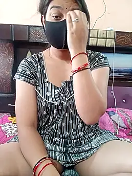 Priyanka Pal online show from March 17, 8:50 am