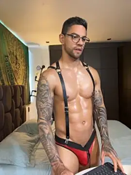 Tomy maylon online show from November 4, 3:44 pm