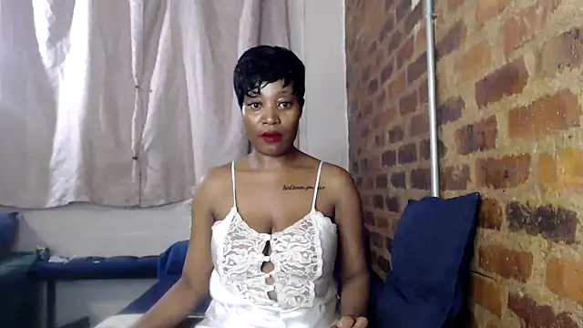 Snapshot of SweetPortableAmber chatting on November 4, 11:37 pm SweetPortableAmber online show from November 4, 11:37 pm