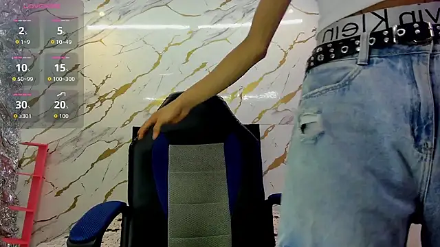 Snapshot of owen_sexy25 chatting on September 23, 7:50 pm owen sexy25 online show from September 23, 7:50 pm