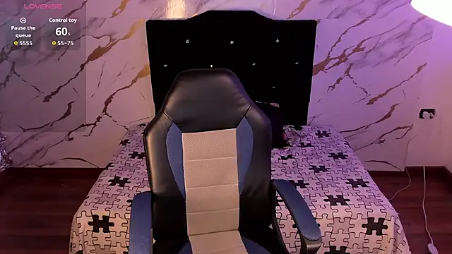 Snapshot of owen_sexy25 chatting on October 1, 7:42 pm owen sexy25 online show from October 1, 7:42 pm