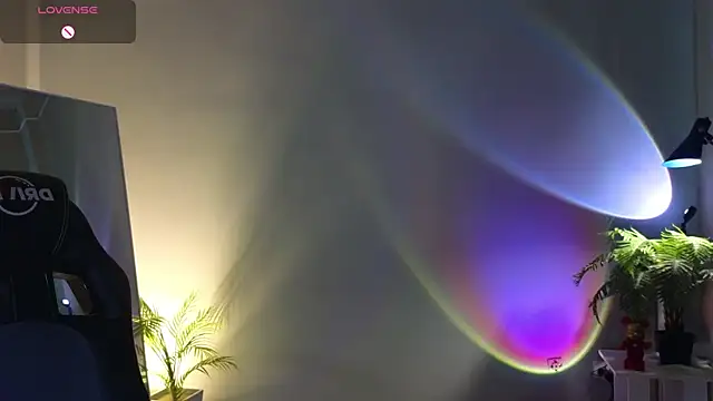 Lucy louras online show from September 29, 12:43 pm