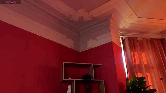 Lucy louras online show from March 15, 12:44 pm