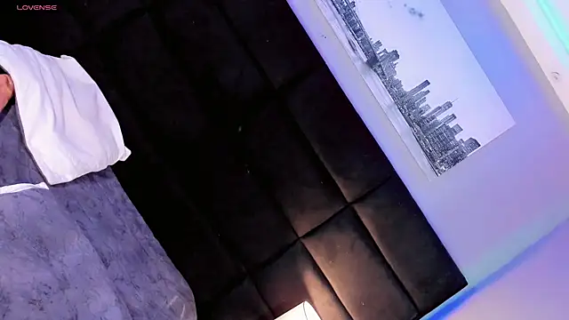 Snapshot of Ana_Paaula23 chatting on October 24, 8:27 pm Ana Paaula23 online show from October 24, 8:27 pm