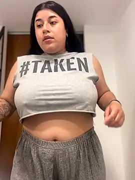 Snapshot of Tokio_Sakura chatting on October 4, 12:52 am Tokio Sakura online show from October 4, 12:52 am