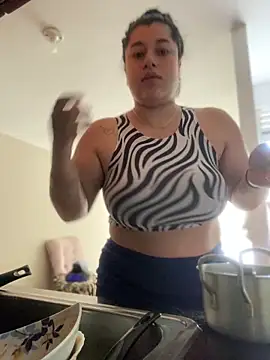 Snapshot of Tokio_Sakura chatting on October 12, 5:34 pm Tokio Sakura online show from October 12, 5:34 pm