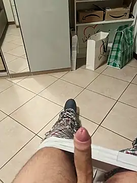 Snapshot of LucifertheGenius chatting on October 25, 3:40 pm LucifertheGenius online show from October 25, 3:40 pm