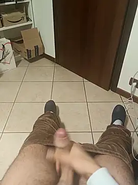 Snapshot of LucifertheGenius chatting on December 4, 4:11 am LucifertheGenius online show from December 4, 4:11 am