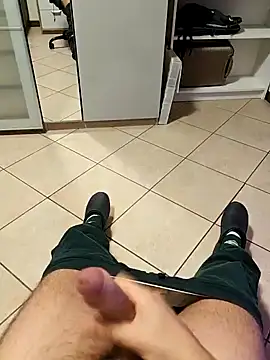 Snapshot of LucifertheGenius chatting on February 21, 1:17 am LucifertheGenius online show from February 21, 1:17 am