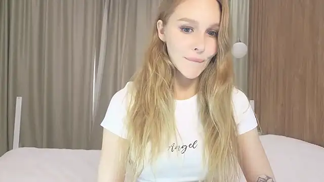 Snapshot of Brigitte_Bardot chatting on September 17, 5:31 am Brigitte Bardot online show from September 17, 5:31 am