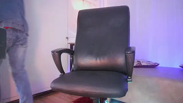 Snapshot of Sander_ath chatting on September 29, 12:54 pm Sander ath online show from September 29, 12:54 pm