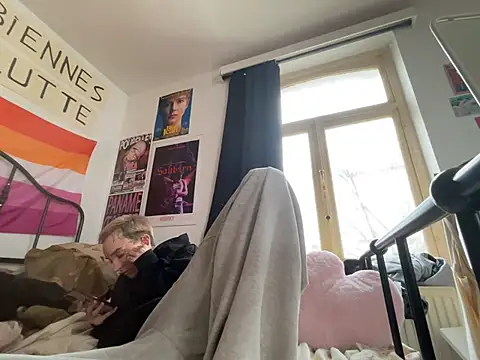 Snapshot of Styxlust chatting on March 13, 2:56 pm Styxlust online show from March 13, 2:56 pm