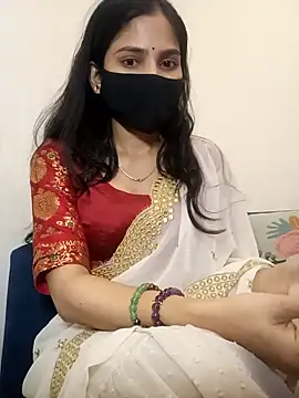 TheSassyGirl7 online show from January 13, 6:35 pm