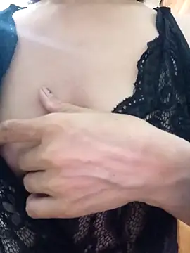 Snapshot of Thaohoa_love chatting on September 17, 9:05 pm Thaohoa love online show from September 17, 9:05 pm