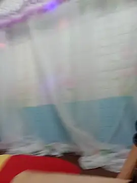 Snapshot of Thaohoa_love chatting on October 16, 6:42 pm Thaohoa love online show from October 16, 6:42 pm