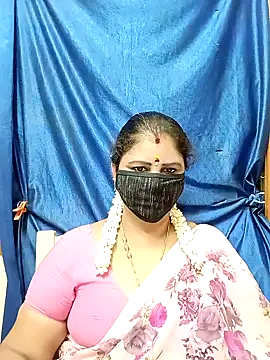 Snapshot of sushma26 chatting on September 29, 5:51 pm sushma26 online show from September 29, 5:51 pm