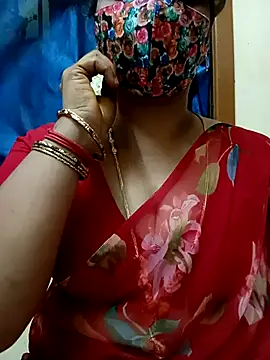 Snapshot of sushma26 chatting on July 17, 6:42 am sushma26 online show from July 17, 6:42 am