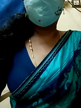 Snapshot of sushma26 chatting on July 28, 5:01 pm sushma26 online show from July 28, 5:01 pm