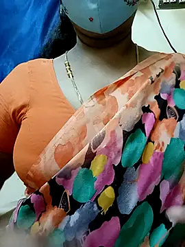 Snapshot of sushma26 chatting on July 30, 5:45 pm sushma26 online show from July 30, 5:45 pm