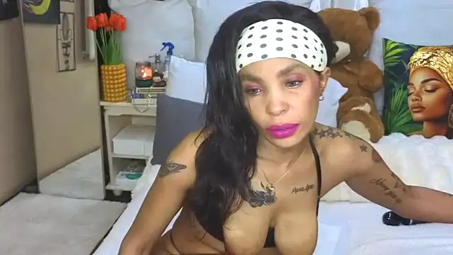 CaramelNatashaxx online show from May 5, 3:20 pm