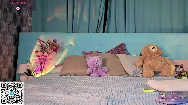 Aurora Bennet online show from February 9, 11:42 pm