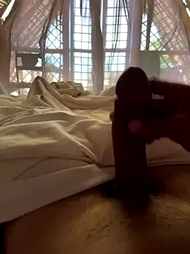 thom4play online show from October 17, 7:33 am