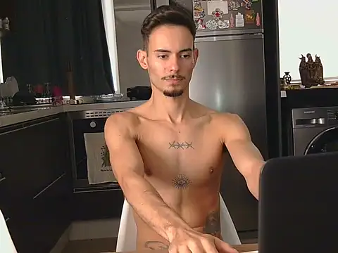 Snapshot of Oheitorofc chatting on October 21, 1:23 pm Oheitorofc online show from October 21, 1:23 pm