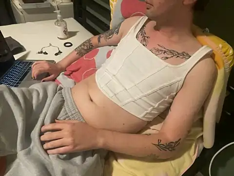 Snapshot of NoaTender chatting on September 22, 6:21 pm NoaTender online show from September 22, 6:21 pm