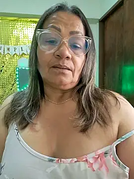 Snapshot of Vickysweeeettt chatting on July 19, 11:47 am Vickysweeeettt online show from July 19, 11:47 am