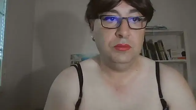 Snapshot of nataliacd chatting on September 20, 11:33 am nataliacd online show from September 20, 11:33 am