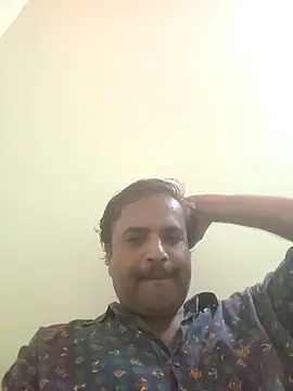 vardh033 online show from September 19, 2:51 pm