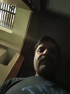 vardh033 online show from November 13, 8:02 am