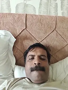 vardh033 online show from November 21, 3:38 am