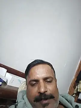 vardh033 online show from December 16, 4:23 pm