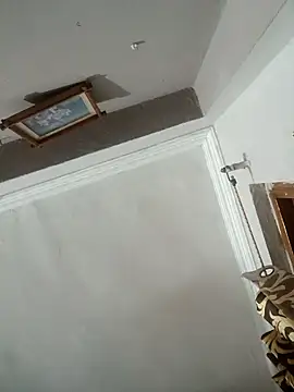 vardh033 online show from January 18, 3:10 am