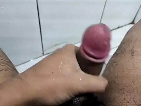 Snapshot of Gil223344 chatting on March 18, 2:20 pm Gil223344 online show from March 18, 2:20 pm