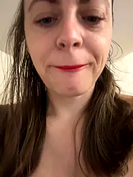 Snapshot of ladywithbigass chatting on November 10, 5:50 am ladywithbigass online show from November 10, 5:50 am