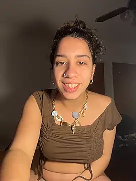 Snapshot of Souphicherry chatting on July 18, 10:35 pm Souphicherry online show from July 18, 10:35 pm