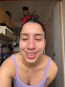 Snapshot of Souphicherry chatting on August 6, 7:16 pm Souphicherry online show from August 6, 7:16 pm