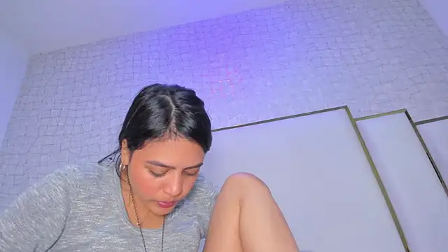 Snapshot of thalia888_ chatting on May 10, 7:08 pm thalia888 online show from May 10, 7:08 pm