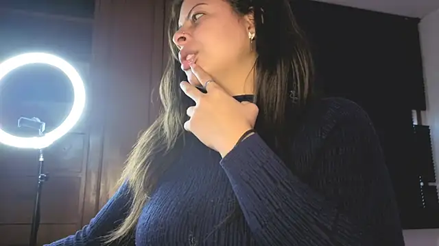 MiaCollinssx online show from March 15, 1:28 pm