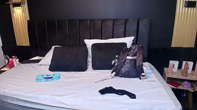 SexyRachel  online show from October 1, 12:00 pm