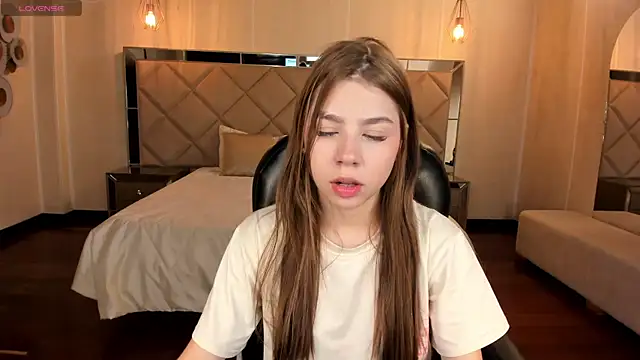 TiffannySins online show from December 21, 3:02 am