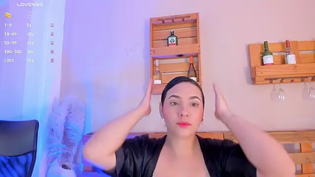  miss mia online show from November 13, 10:47 am