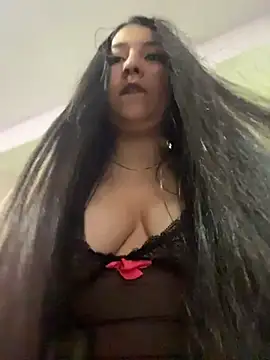Snapshot of evelyn_1702 chatting on June 26, 6:34 pm evelyn 1702 online show from June 26, 6:34 pm