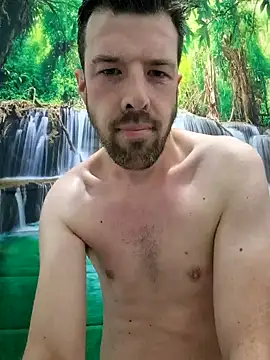 Snapshot of welcome-to-the-jungle chatting on January 16, 10:14 pm welcome-to-the-jungle online show from January 16, 10:14 pm