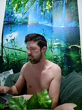 Snapshot of welcome-to-the-jungle chatting on February 7, 5:22 am welcome-to-the-jungle online show from February 7, 5:22 am