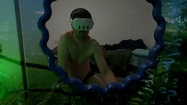 Snapshot of welcome-to-the-jungle chatting on February 17, 10:38 pm welcome-to-the-jungle online show from February 17, 10:38 pm