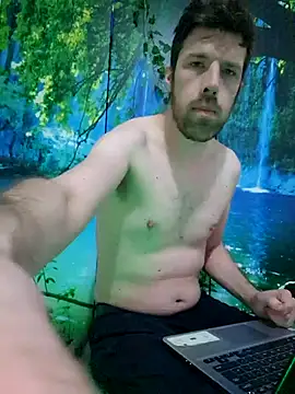 Snapshot of welcome-to-the-jungle chatting on March 5, 6:26 pm welcome-to-the-jungle online show from March 5, 6:26 pm